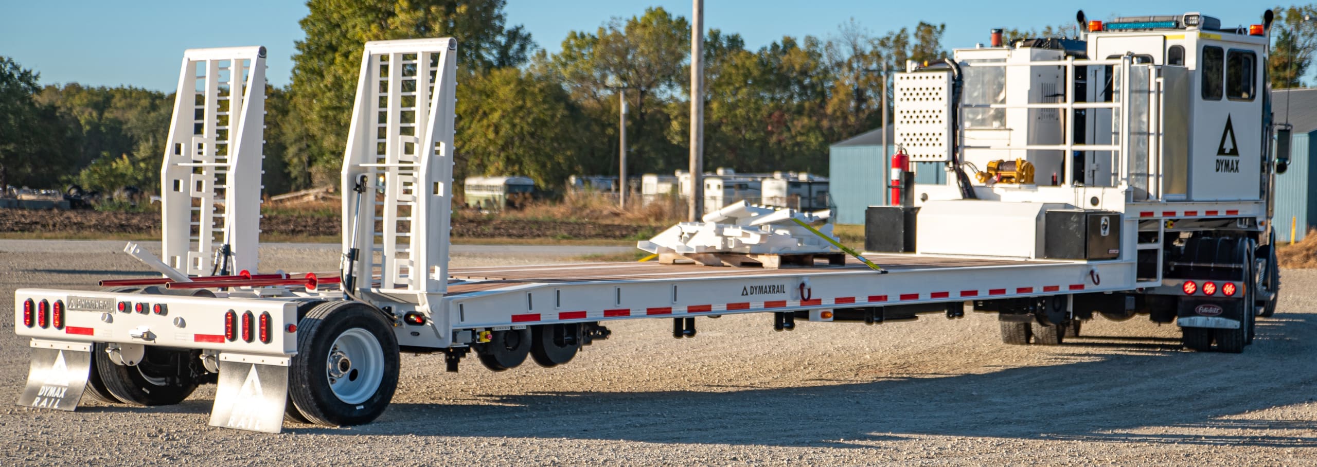 LO_RAILER-OCT-2021-DX-TR-LR (7) - WEB