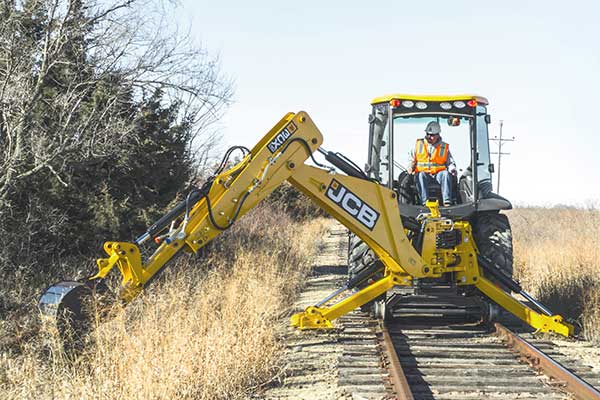 Working-on-Track-with-Rail-Rider